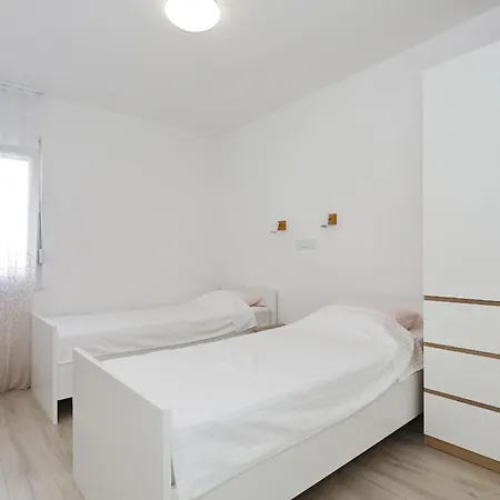 Anmalu With Jacuzzi *