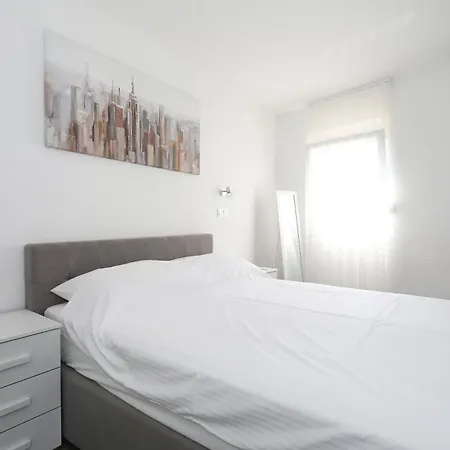 Anmalu With Jacuzzi * Пировац