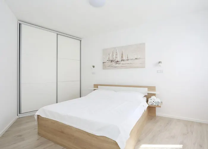 Anmalu With Jacuzzi 아파트 피로바츠