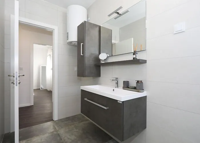 Anmalu With Jacuzzi 아파트