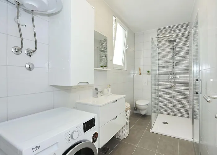 Anmalu With Jacuzzi 아파트 피로바츠