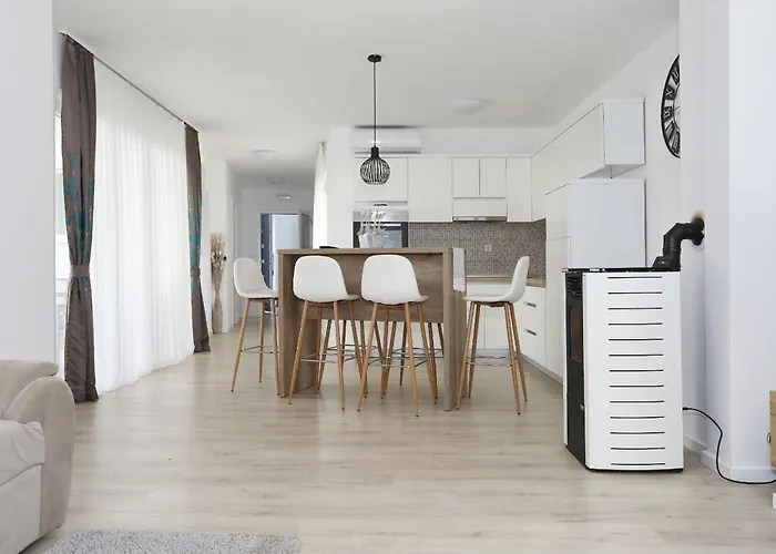 Anmalu With Jacuzzi * 피로바츠